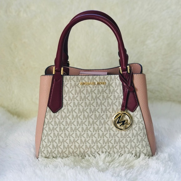 MICHAEL KORS SET - Picture 2 of 8